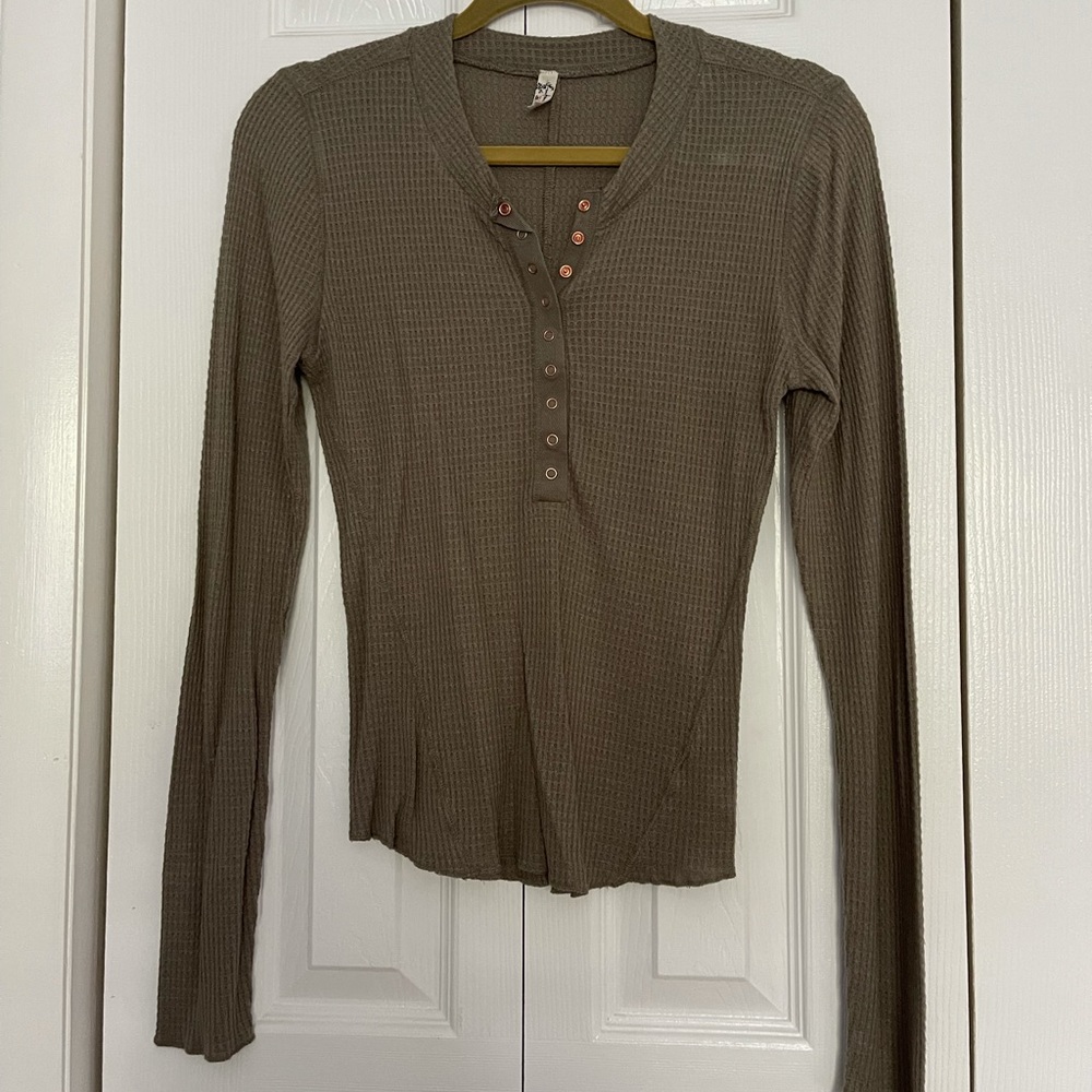 Free People button down Henley top